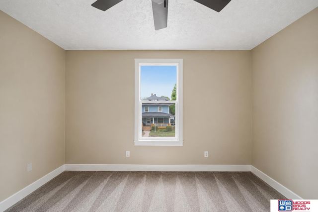 2711 Sumner Street, Lincoln, NE 68502
