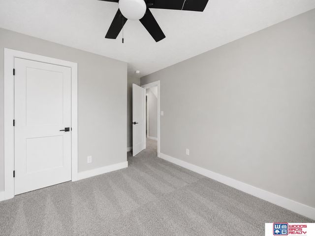 2711 Sumner Street, Lincoln, NE 68502