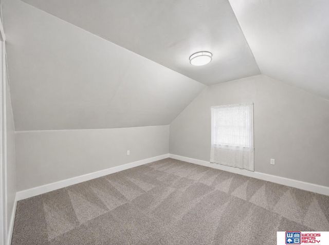 2711 Sumner Street, Lincoln, NE 68502
