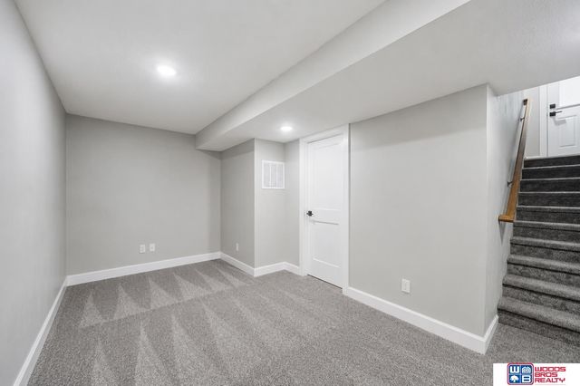 2711 Sumner Street, Lincoln, NE 68502