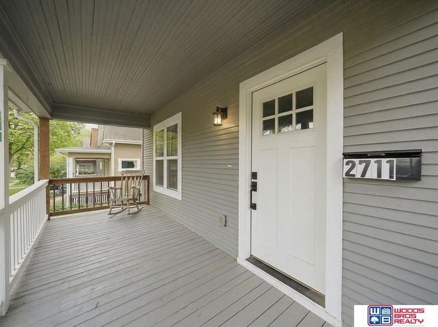 2711 Sumner Street, Lincoln, NE 68502