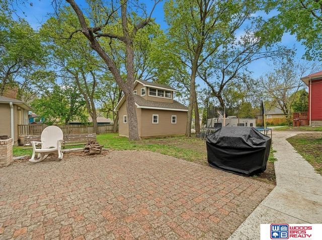 2711 Sumner Street, Lincoln, NE 68502