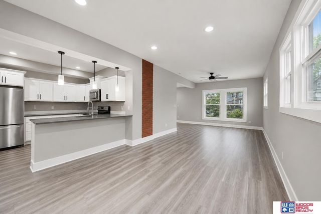 2711 Sumner Street, Lincoln, NE 68502
