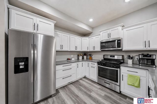 2711 Sumner Street, Lincoln, NE 68502