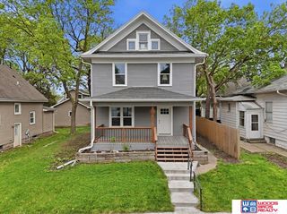 2711 Sumner Street, Lincoln, NE 68502
