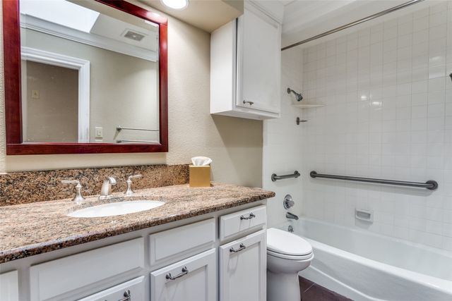 4309 Hartwood Circle, Fort Worth, TX 76109