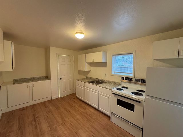 5012 N Regal St, Spokane, WA 99202