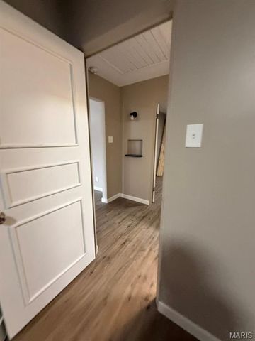 4236 Dressell Avenue, St Louis, MO 63120