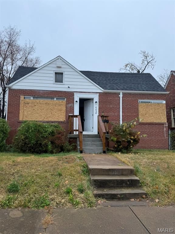 4236 Dressell Avenue, St Louis, MO 63120