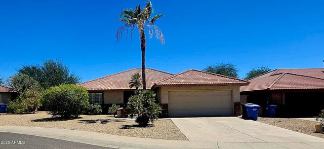 1131 E REDFIELD Road, Phoenix, AZ 85022