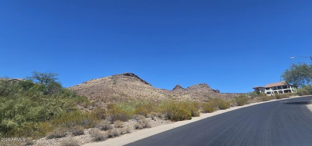 1131 E REDFIELD Road, Phoenix, AZ 85022