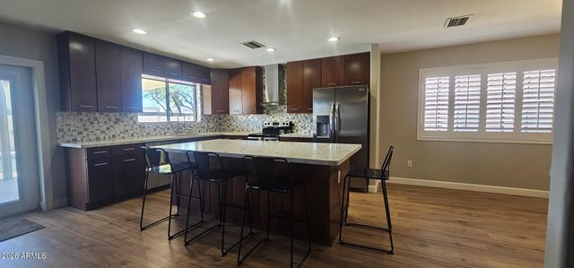 1131 E REDFIELD Road, Phoenix, AZ 85022