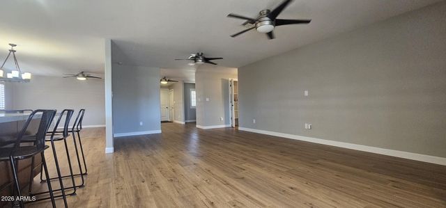 1131 E REDFIELD Road, Phoenix, AZ 85022