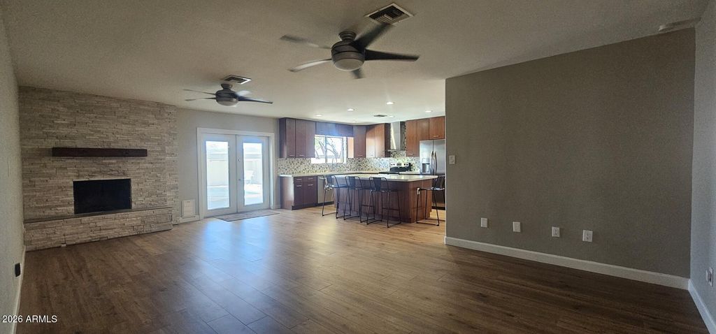 1131 E REDFIELD Road, Phoenix, AZ 85022