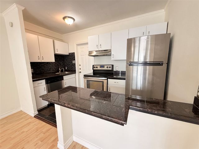 4101 Douglas Avenue 104, Dallas, TX 75219