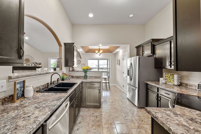 1251 Snowball Ln, Clarksville, TN 37042
