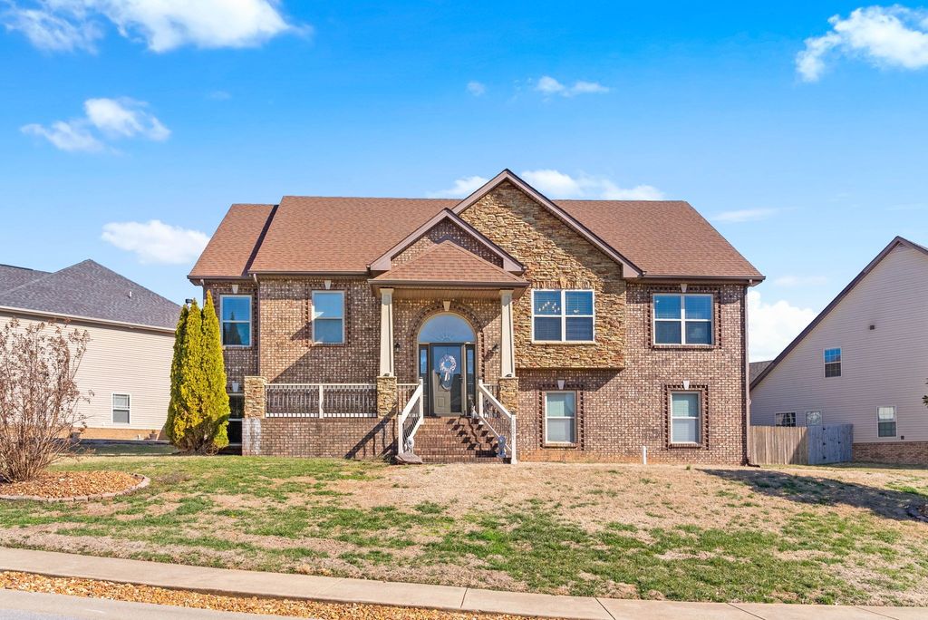 1251 Snowball Ln, Clarksville, TN 37042