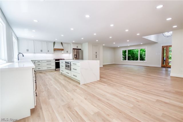 19121 Brewster Road, Aurora, OH 44202