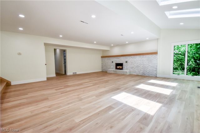 19121 Brewster Road, Aurora, OH 44202