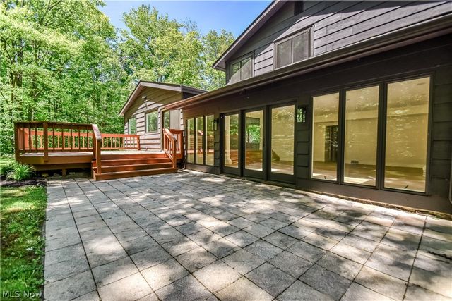 19121 Brewster Road, Aurora, OH 44202