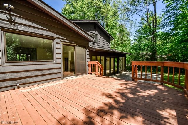 19121 Brewster Road, Aurora, OH 44202