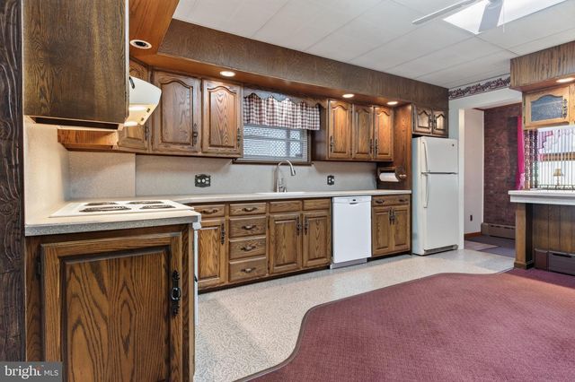 408 E PATTERSON ST, Lansford, PA 18232