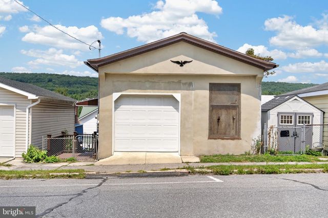 408 E PATTERSON ST, Lansford, PA 18232