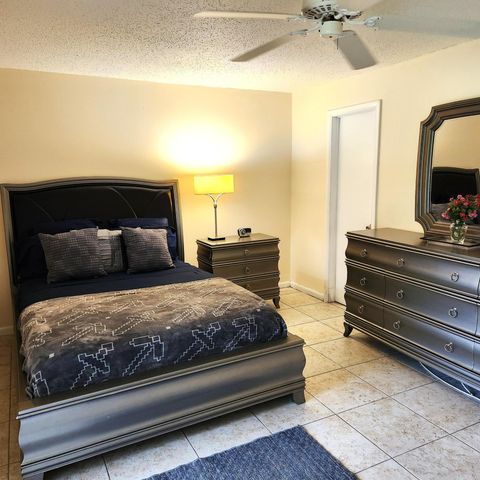 219 Coventry J, West Palm Beach, FL 33417