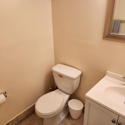 219 Coventry J, West Palm Beach, FL 33417