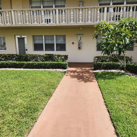 219 Coventry J, West Palm Beach, FL 33417