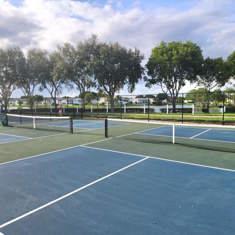 219 Coventry J, West Palm Beach, FL 33417
