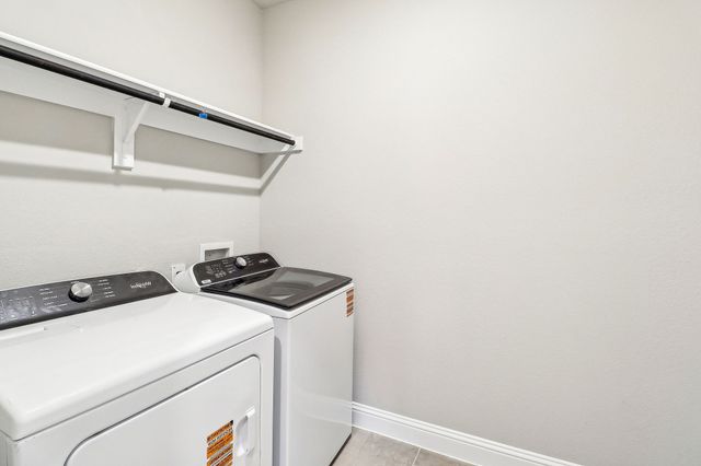 6636 Creek Edge Circle, Fort Worth, TX 76036