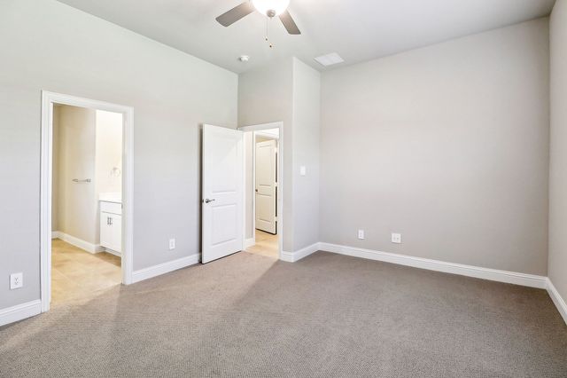 6636 Creek Edge Circle, Fort Worth, TX 76036