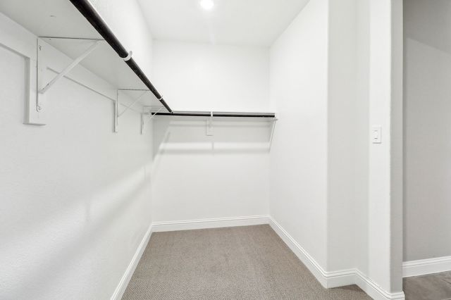 6636 Creek Edge Circle, Fort Worth, TX 76036