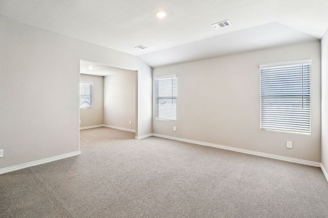 6636 Creek Edge Circle, Fort Worth, TX 76036