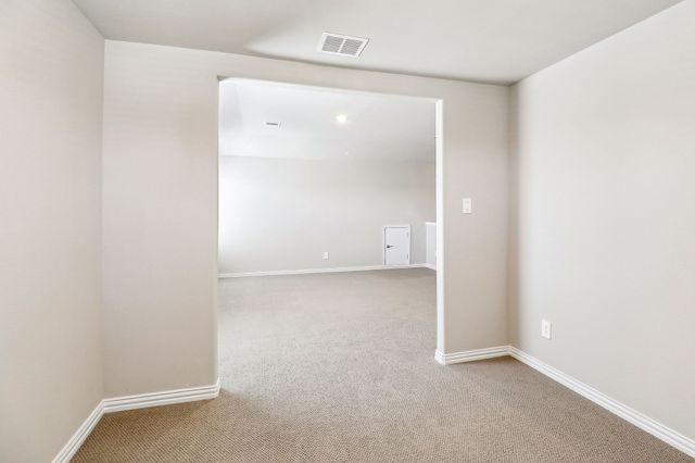 6636 Creek Edge Circle, Fort Worth, TX 76036