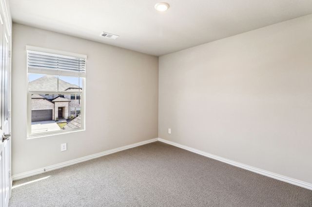 6636 Creek Edge Circle, Fort Worth, TX 76036