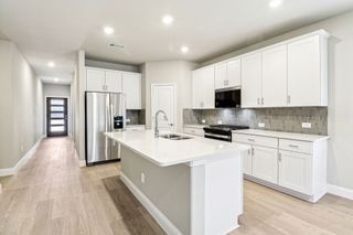 6636 Creek Edge Circle, Fort Worth, TX 76036