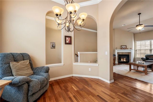 6 Chaucer Drive, Bella Vista, AR 72714