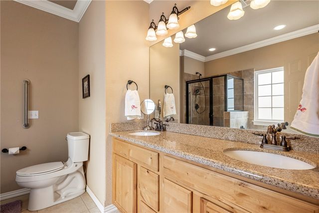 6 Chaucer Drive, Bella Vista, AR 72714