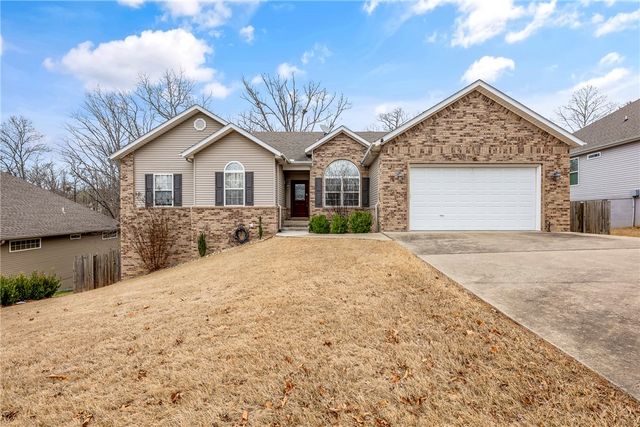 6 Chaucer Drive, Bella Vista, AR 72714