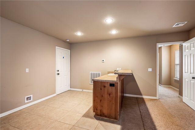 6 Chaucer Drive, Bella Vista, AR 72714