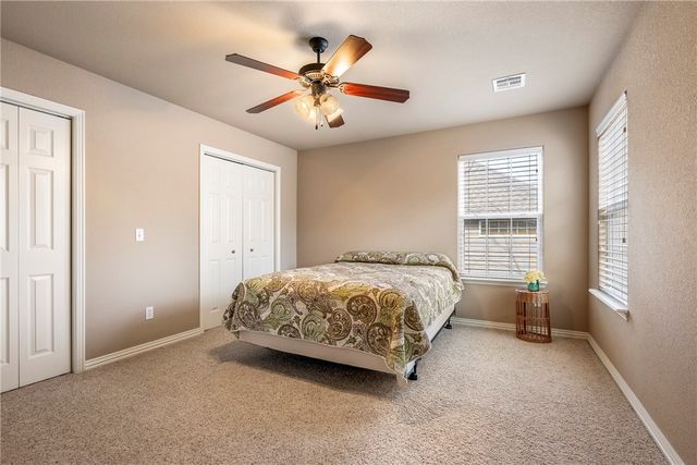 6 Chaucer Drive, Bella Vista, AR 72714