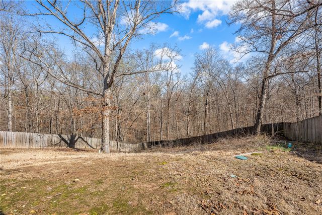 6 Chaucer Drive, Bella Vista, AR 72714