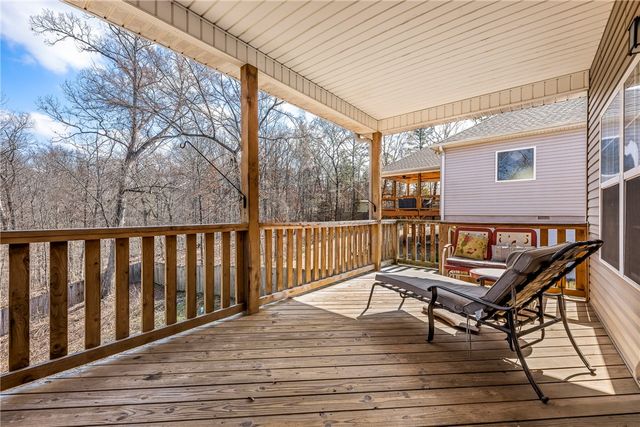 6 Chaucer Drive, Bella Vista, AR 72714