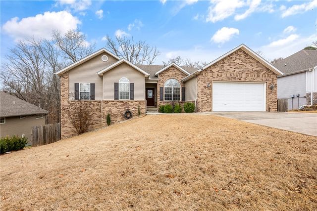 6 Chaucer Drive, Bella Vista, AR 72714