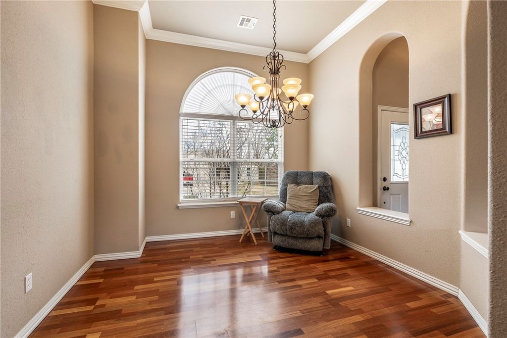 6 Chaucer Drive, Bella Vista, AR 72714