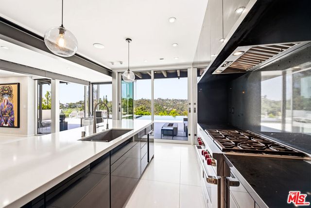 2393 Mount Olympus Drive, Los Angeles, CA 90046