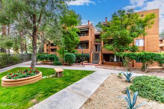 4704 E PARADISE VILLAGE Parkway 211, Phoenix, AZ 85032