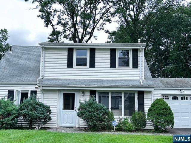 18 Manor Road, Livingston, NJ 07039